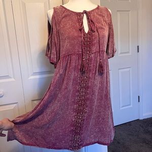 Altar’d State Midi Dress🎀 Mauve Cold Shoulder